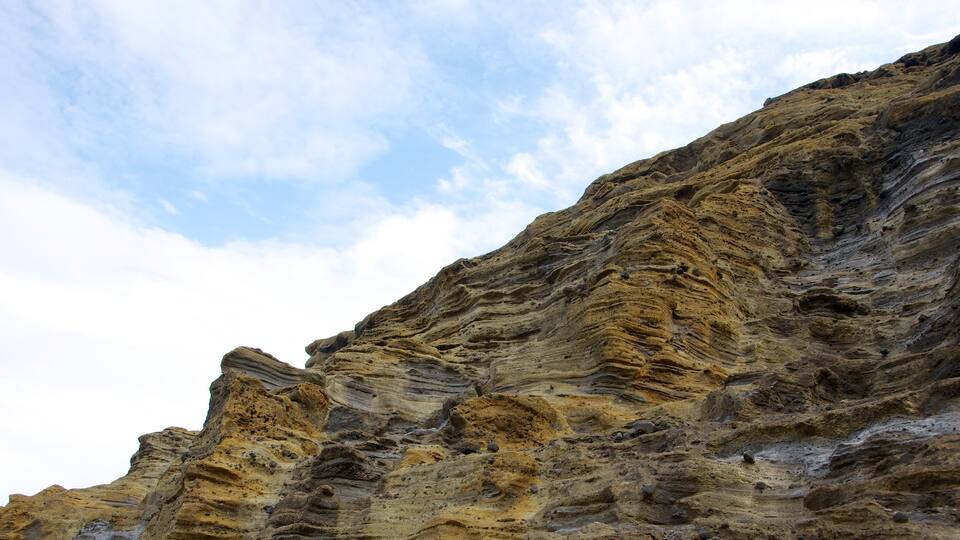 Halona Cove featuring a gorge or canyon