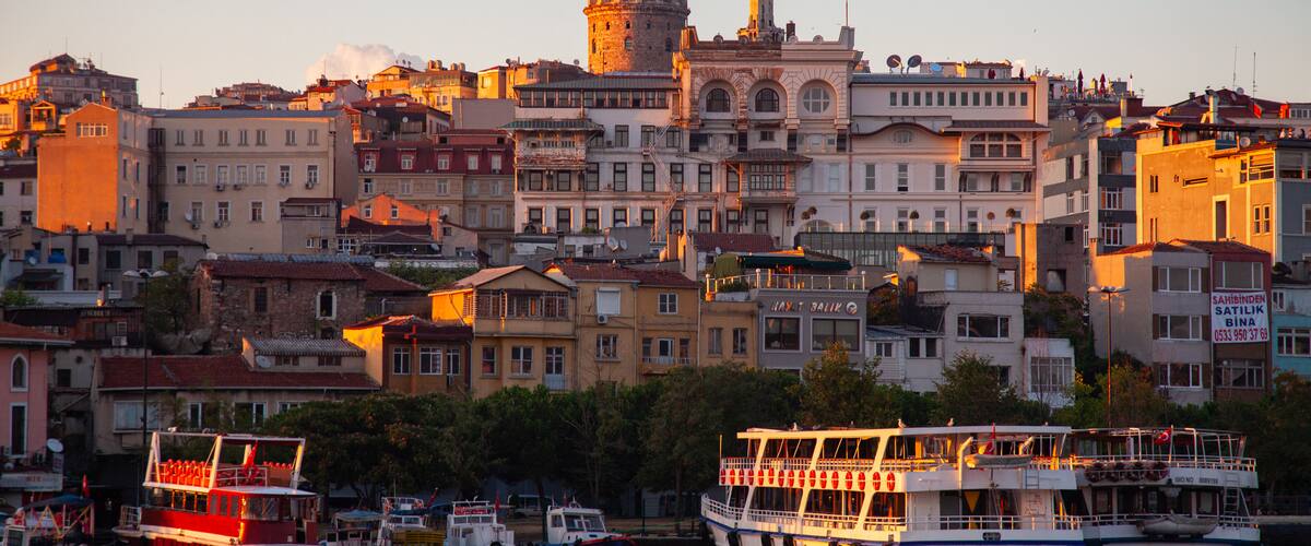 Galata-torni joka esittää kaupunki ja vanha arkkitehtuuri