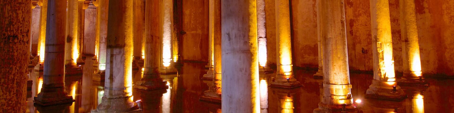 Basilica Cistern which includes religious elements, interior views and a church or cathedral