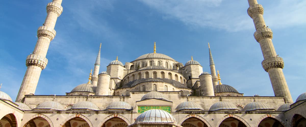 Blue Mosque which includes heritage architecture, a mosque and religious elements