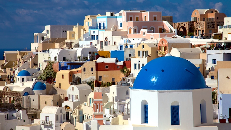 Greece showing a coastal town
