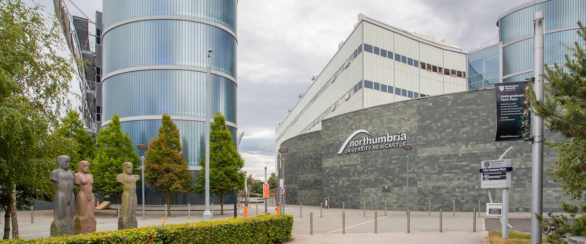 Gosforth showing modern architecture