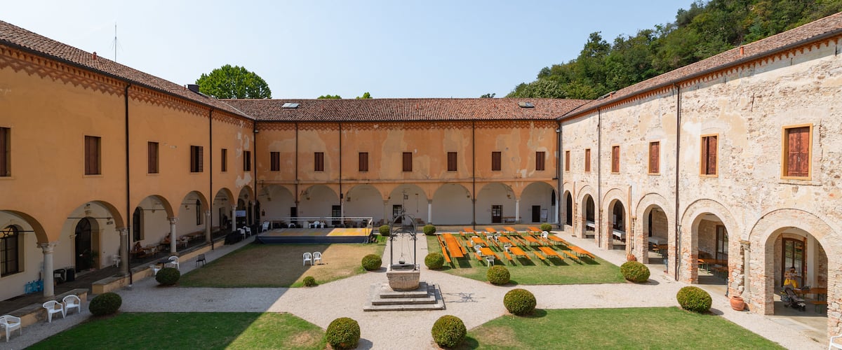 Abano Terme which includes a garden and heritage elements