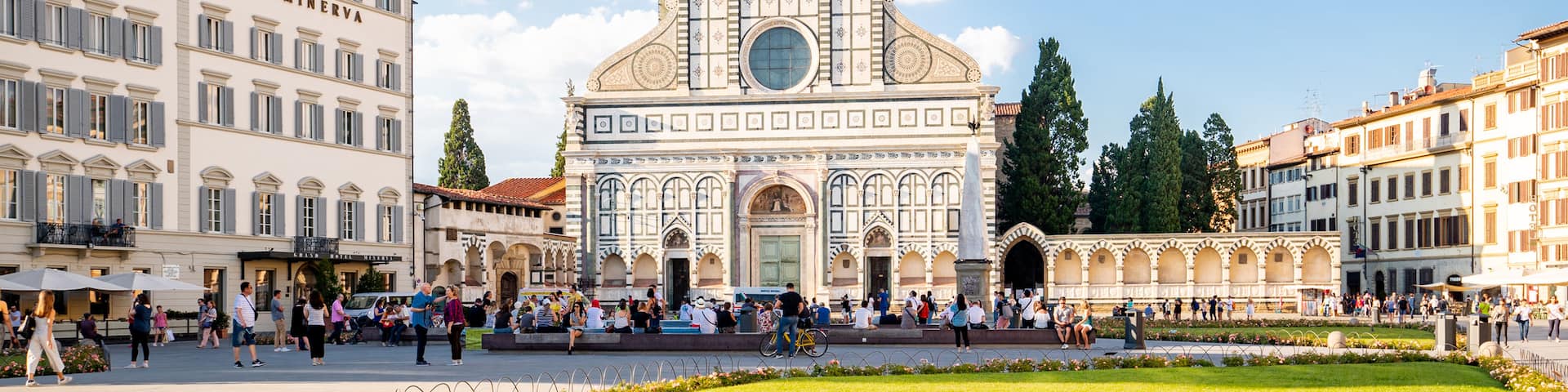 Piazza di Santa Maria Novella which includes a garden, heritage architecture and a church or cathedral