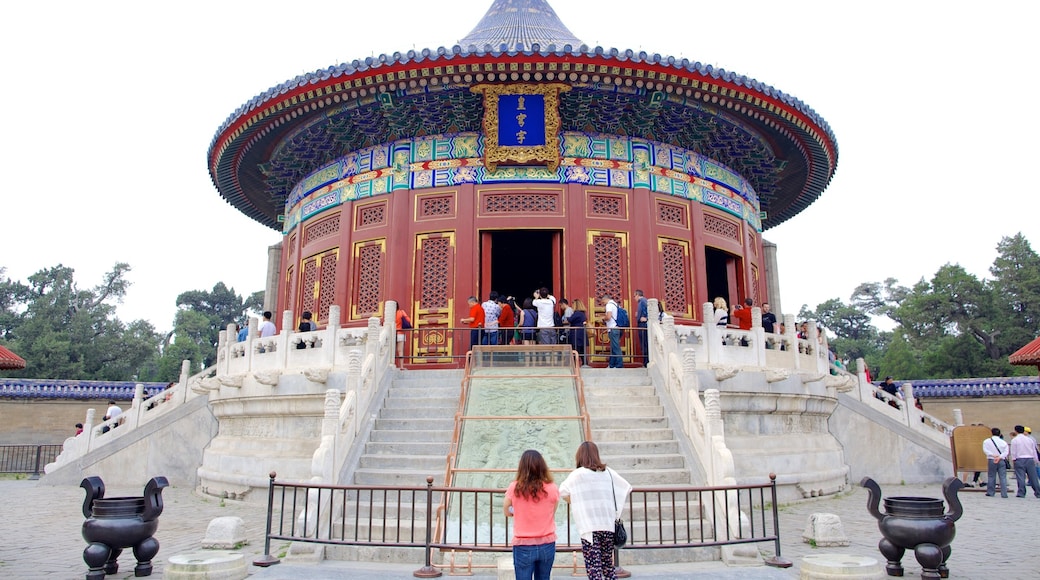 Temple of Heaven showing religious elements, heritage architecture and a temple or place of worship