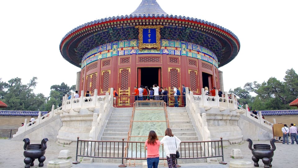 Temple of Heaven which includes a temple or place of worship, heritage architecture and religious aspects