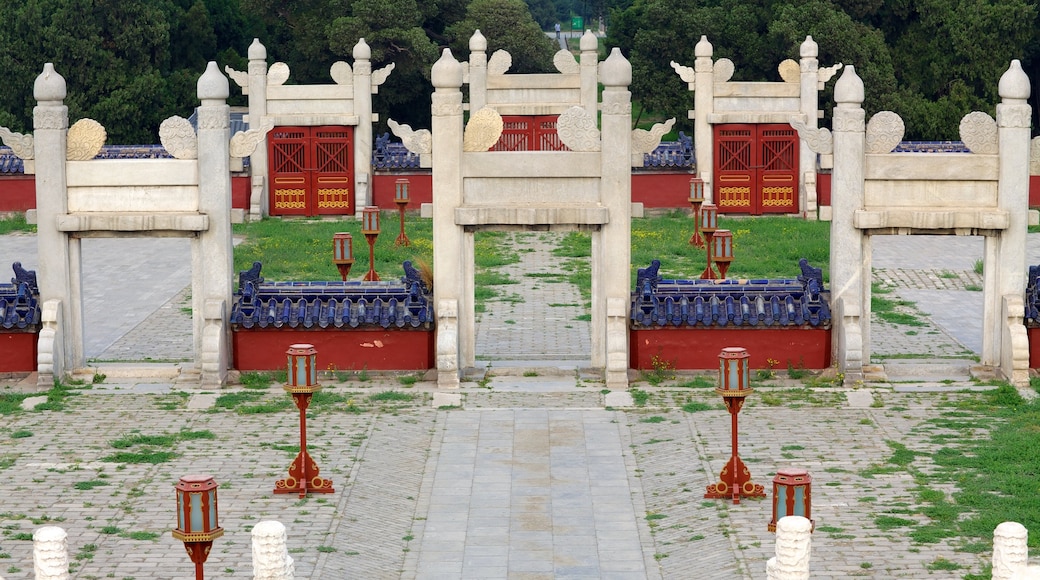 Temple of Heaven featuring a temple or place of worship and religious elements