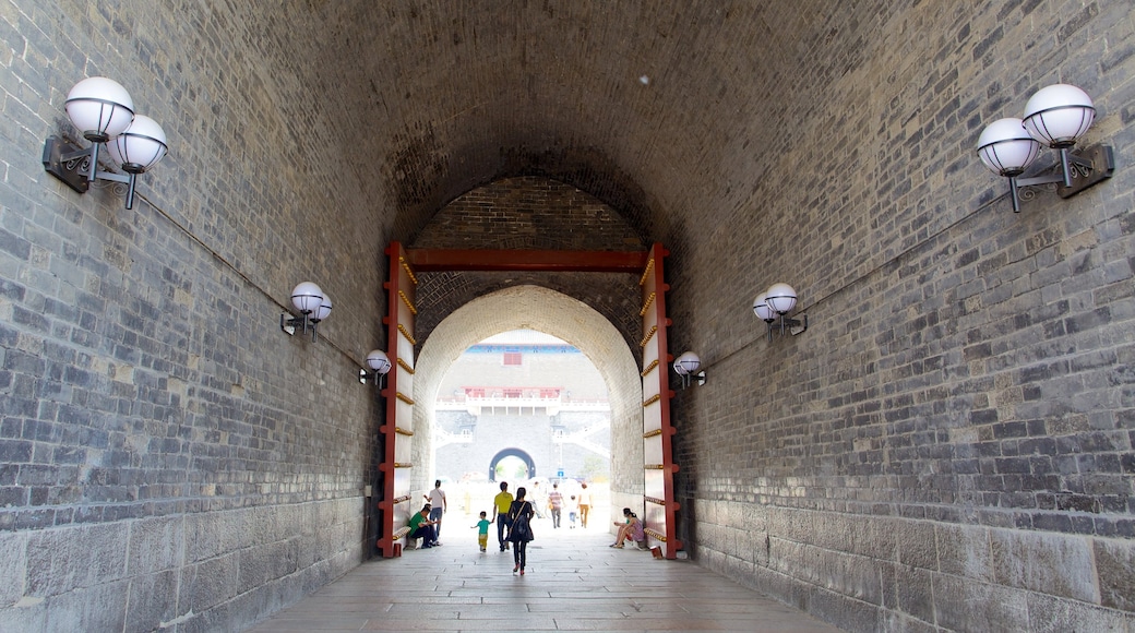 Puerta Qianmen ofreciendo elementos del patrimonio