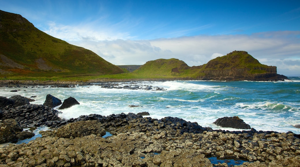 Giant\'s Causeway which includes landscape views, rugged coastline and tranquil scenes