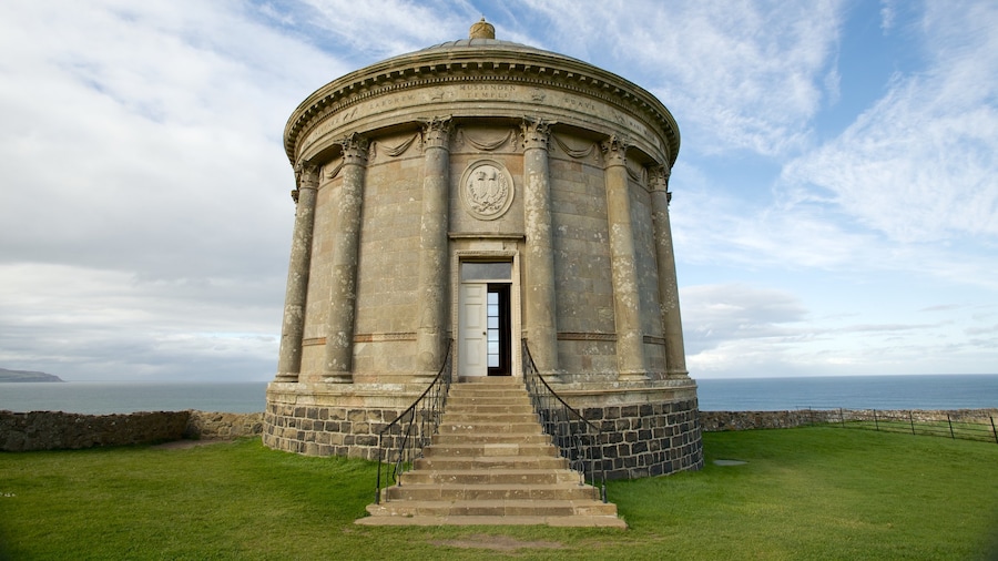 Templo Mussenden mostrando un templo o lugar de culto y elementos patrimoniales