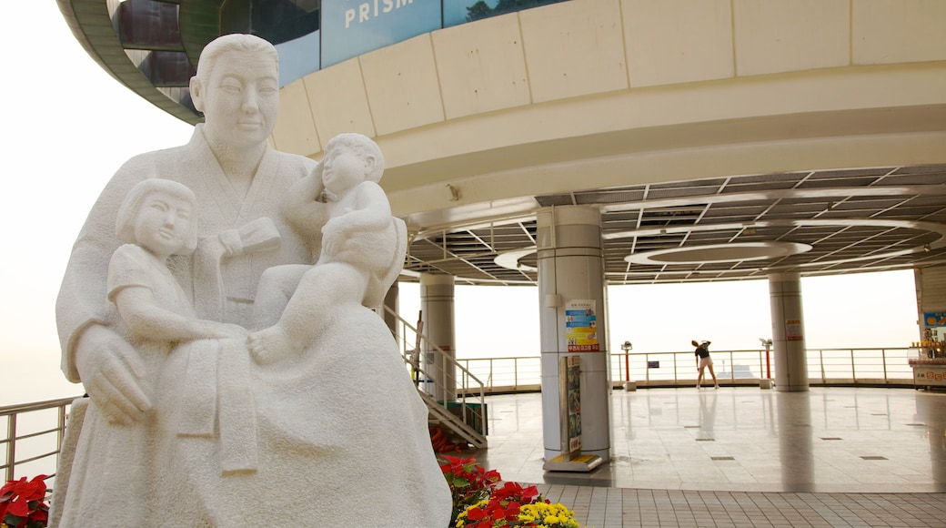 Taejongdae Park showing a statue or sculpture and views