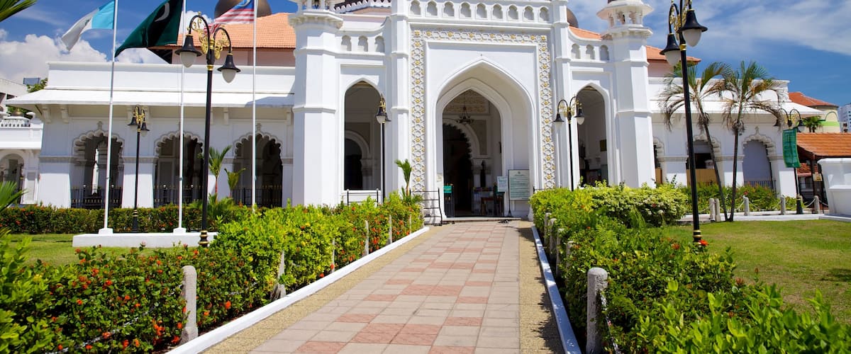 Kapitan Keling Mosque which includes a mosque, heritage architecture and religious aspects