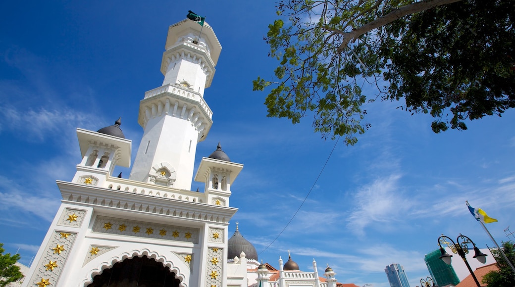 Kapitan Keling Mosque which includes religious elements, a mosque and heritage architecture