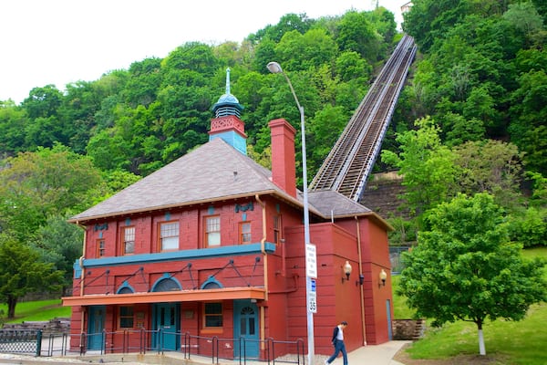 Monongahela Incline showing a gondola