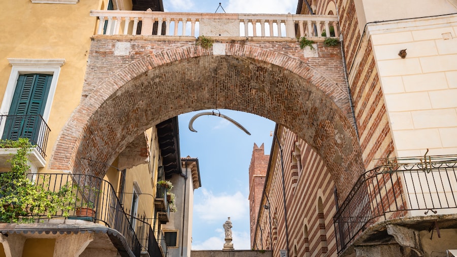 Arco della Costa