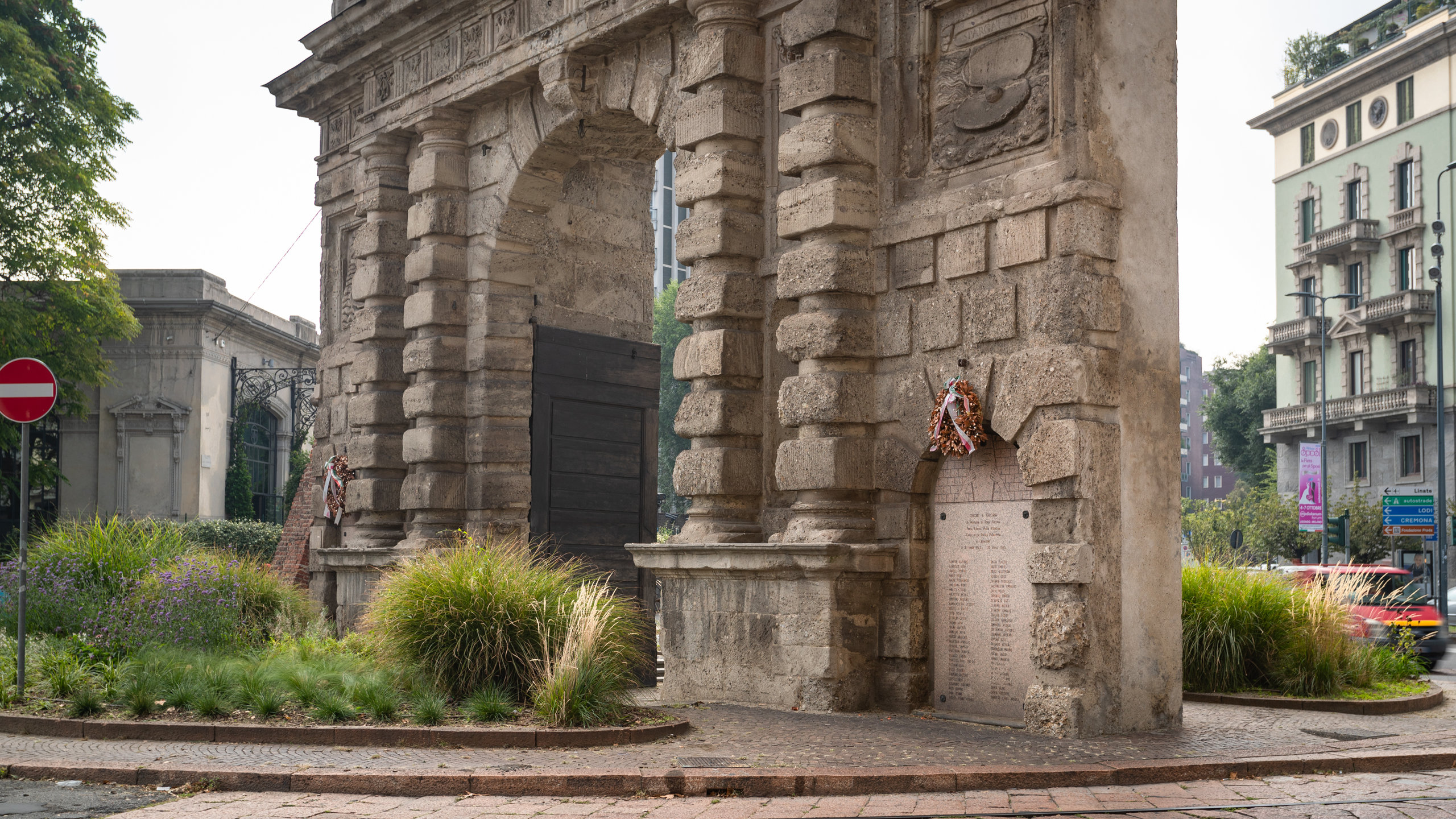 Porta Romana which includes heritage elements