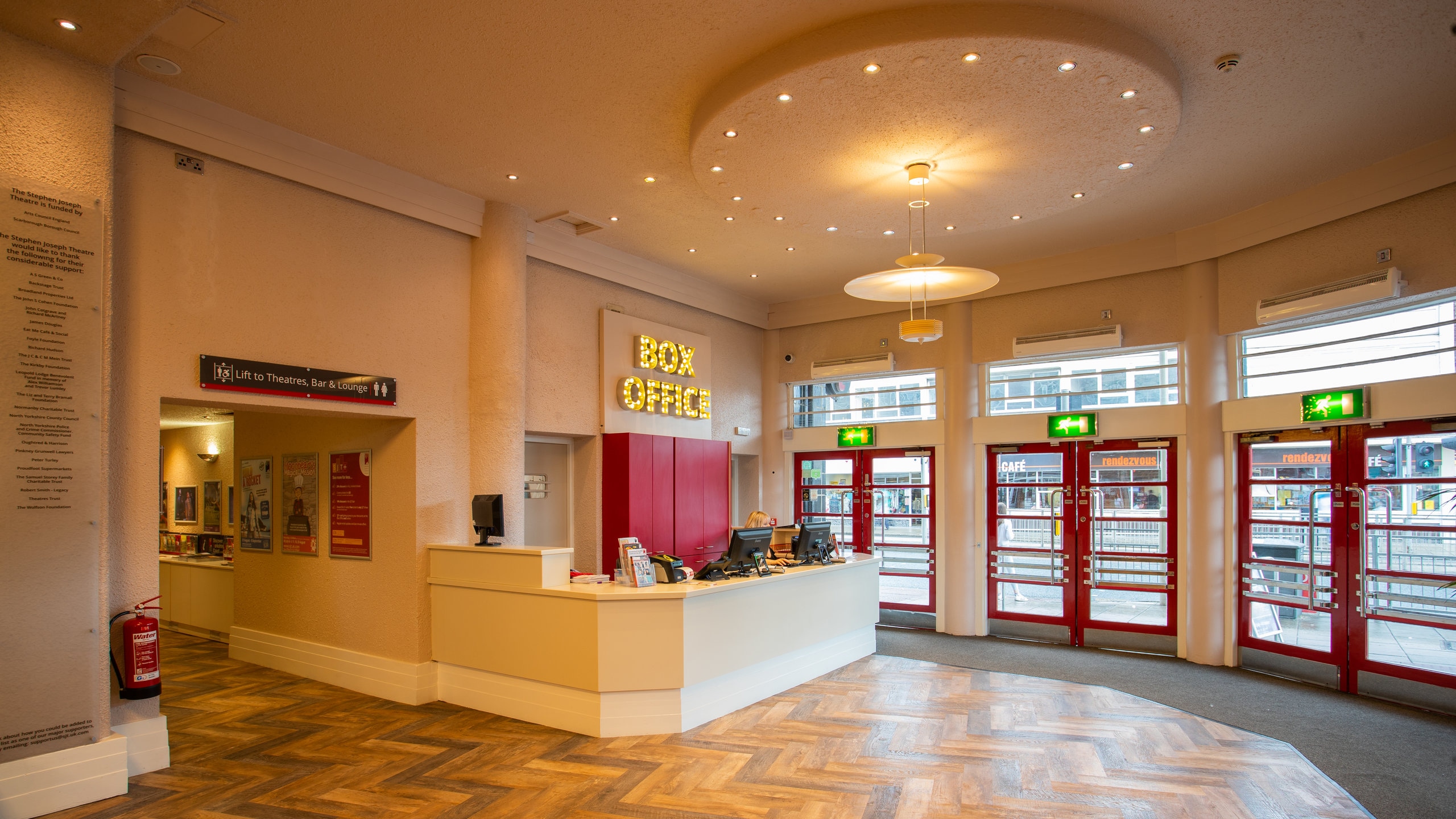 โรงละครสตีเฟน โจเซฟ