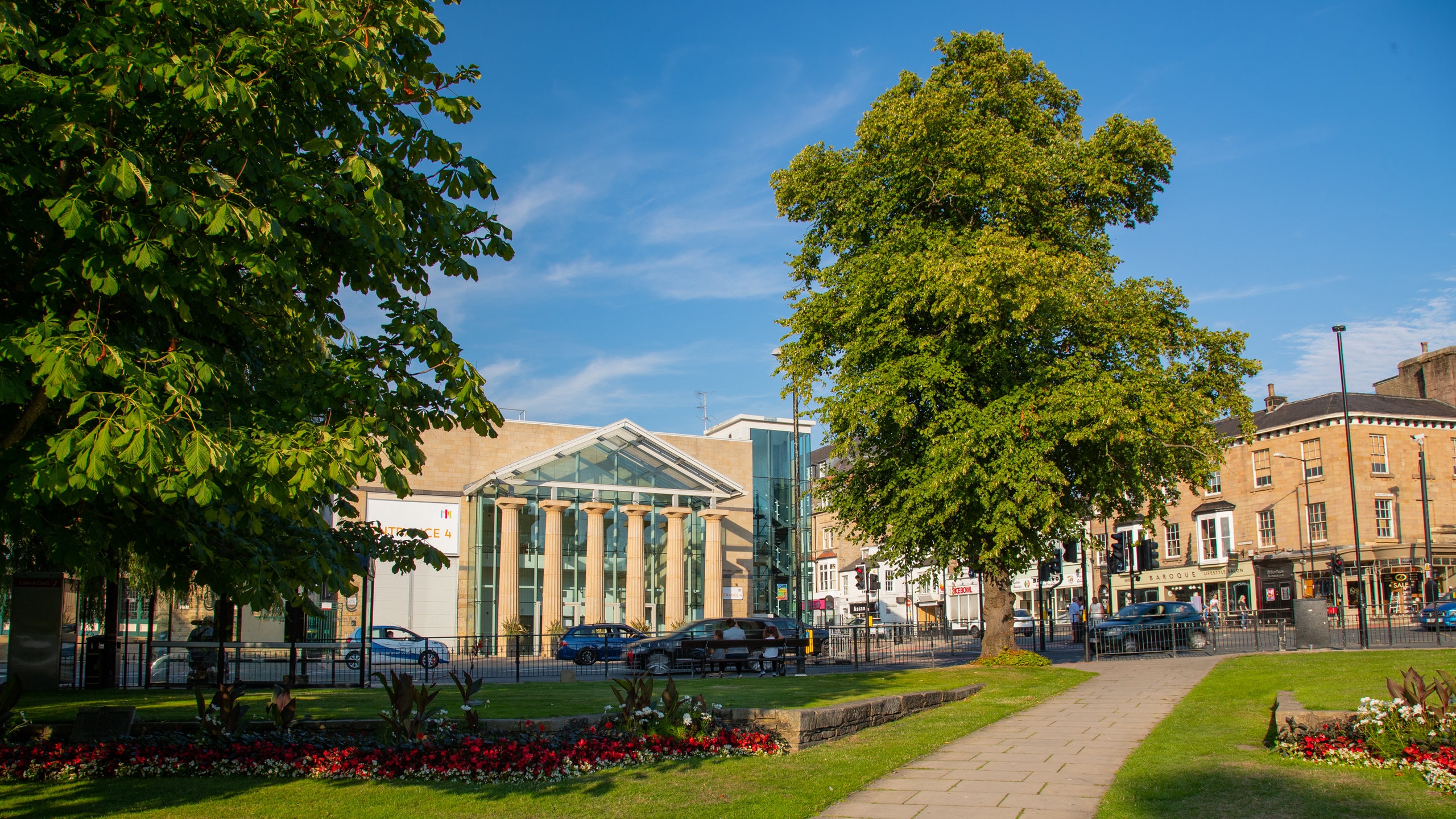 Harrogate Convention Centre, Harrogate Vacation Rentals chalet rentals