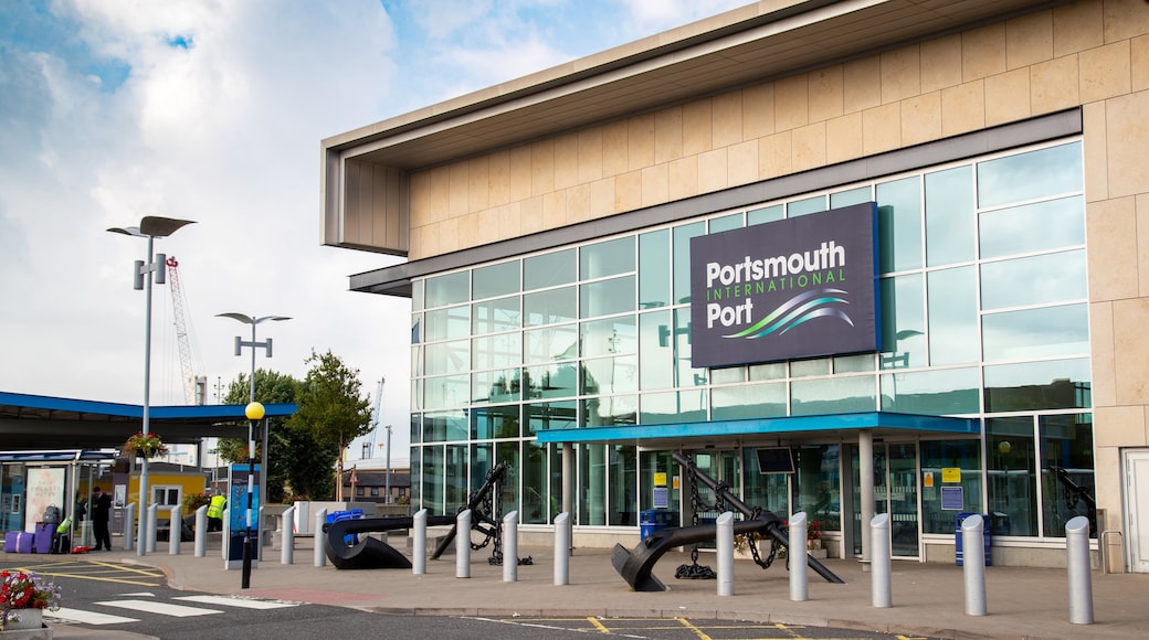 Cảng quốc tế Portsmouth