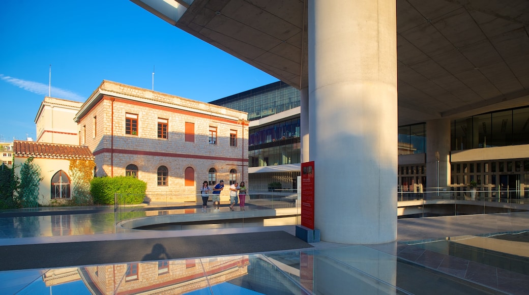 New Acropolis Museum which includes a city