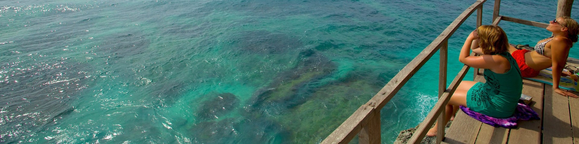 Uluwatu Beach showing views, general coastal views and tropical scenes