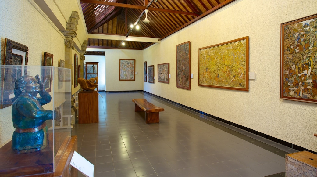 Museum Puri Lukisan featuring art and interior views