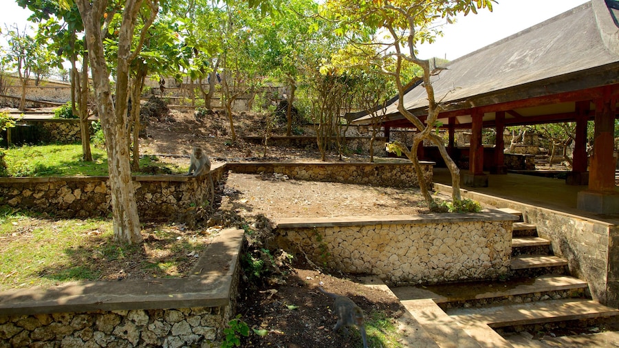 Uluwatu Temple which includes a temple or place of worship