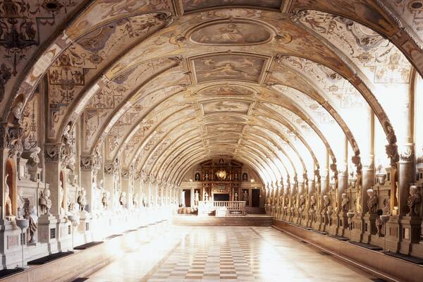 Residenz qui includes patrimoine architectural et vues intérieures