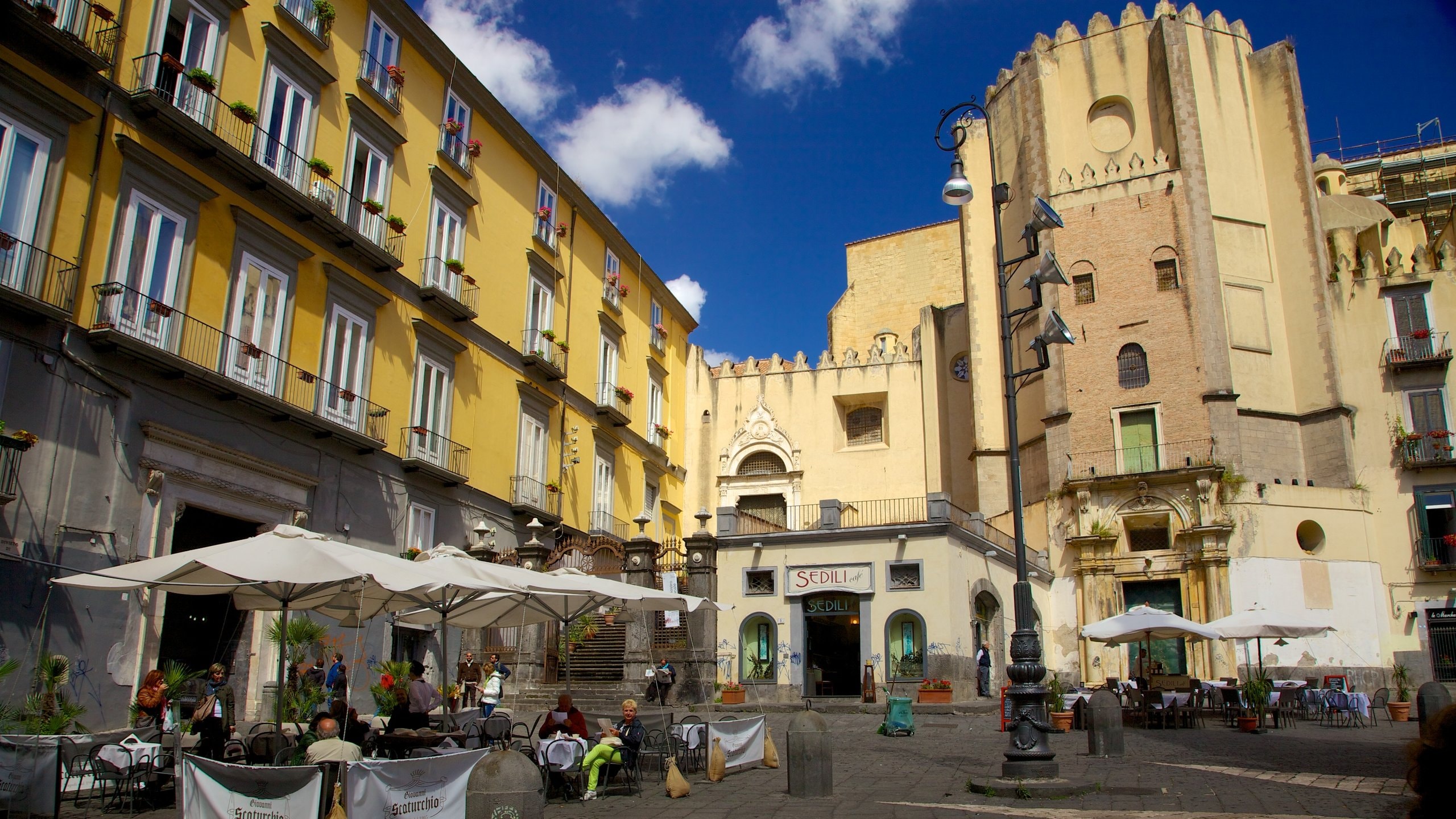 Naples showing a city and street scenes