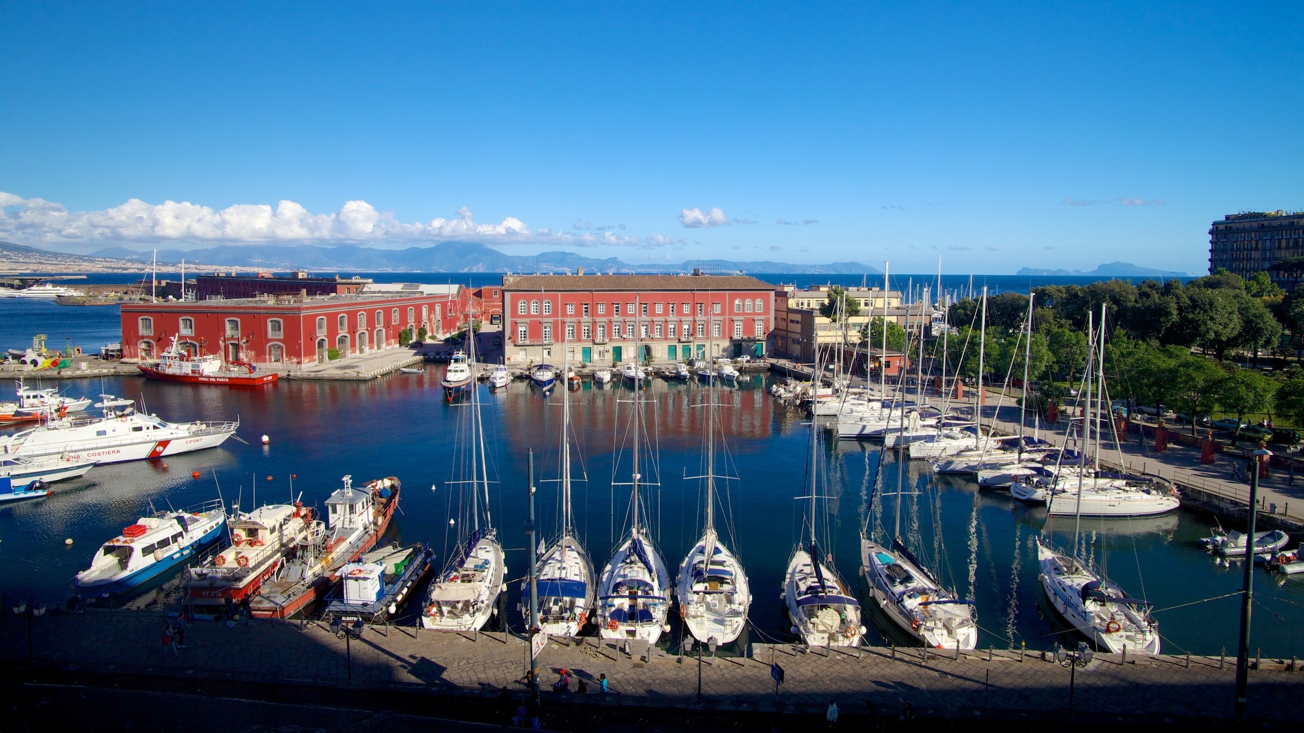 Naples showing sailing, general coastal views and boating