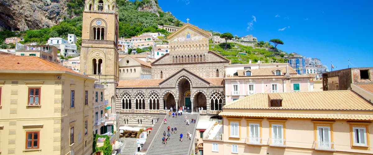 Amalfi mostrando una ciudad