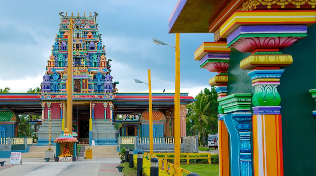 Sri Siva Subramaniya-templet som visar ett tempel eller plats för dyrkan och religiösa element