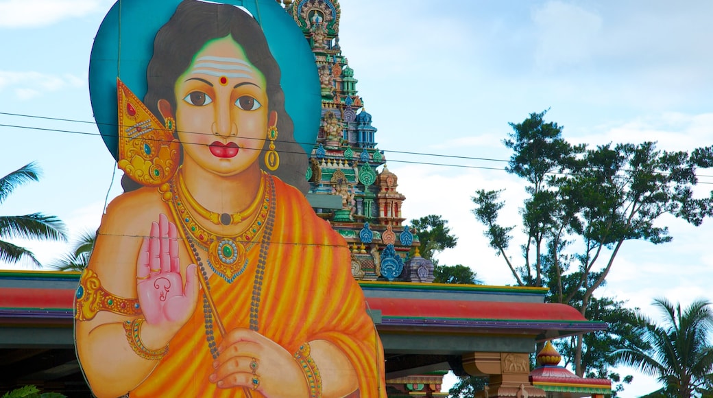 Sri Siva Subramaniya Temple เนื้อเรื่องที่ วัดหรือสถานที่เคารพบูชา, ศิลปะกลางแจ้ง และ องค์ประกอบด้านศาสนา