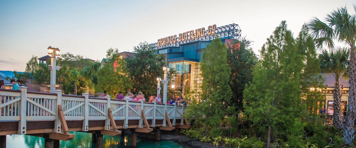 438595-Disney-Springsr.jpg?impolicy=fcrop&w=1200&h=500&q=medium