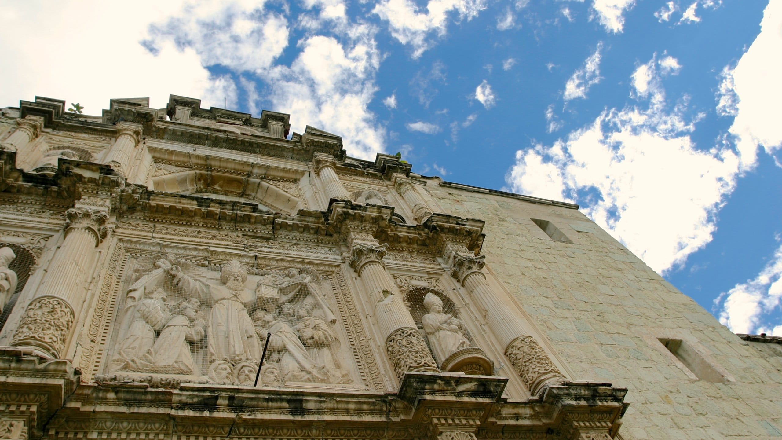 Oaxaca which includes a church or cathedral and heritage architecture