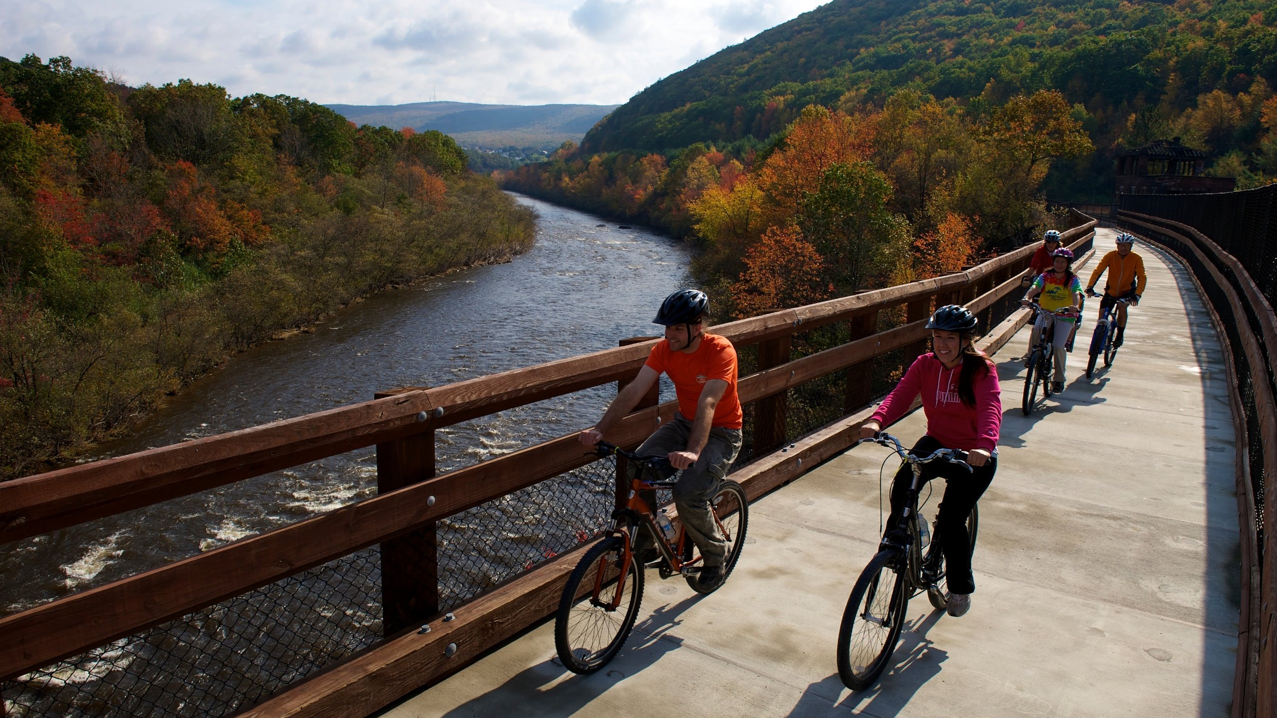 Top 10 Hotels On The Lake In Pocono Mountains 75 Lakeside Hotel