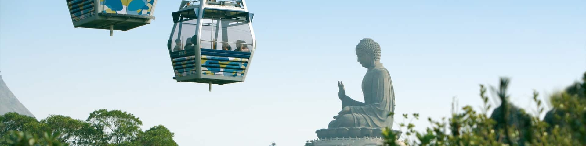 Ngong Ping 360 qui includes statue ou sculpture