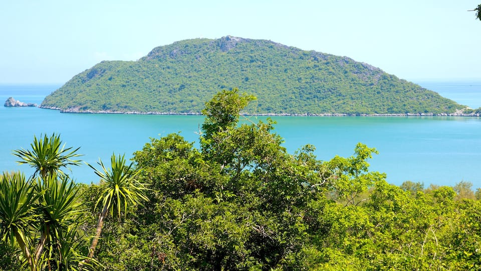 Hua Hin which includes tropical scenes, landscape views and island views