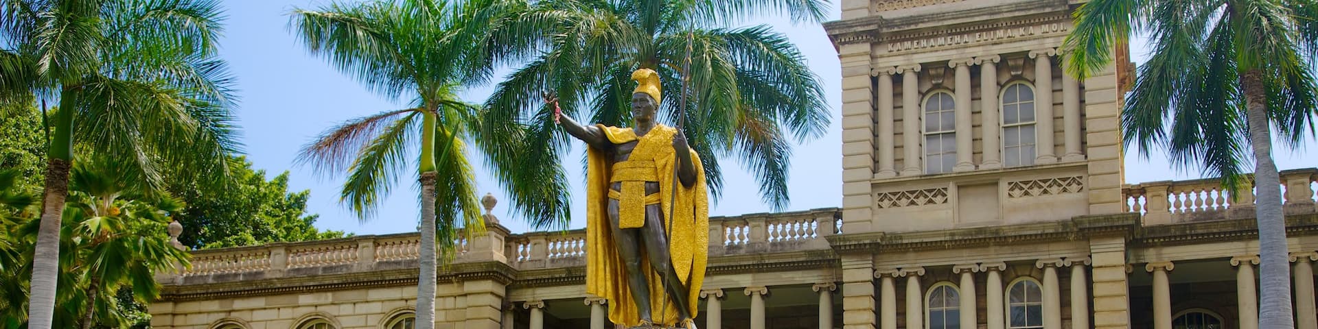 Iolani Palace que incluye patrimonio de arquitectura, un monumento y escenas tropicales