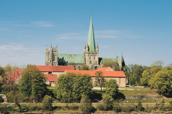 Erzbischofspalast mit einem historische Architektur und Palast oder Schloss