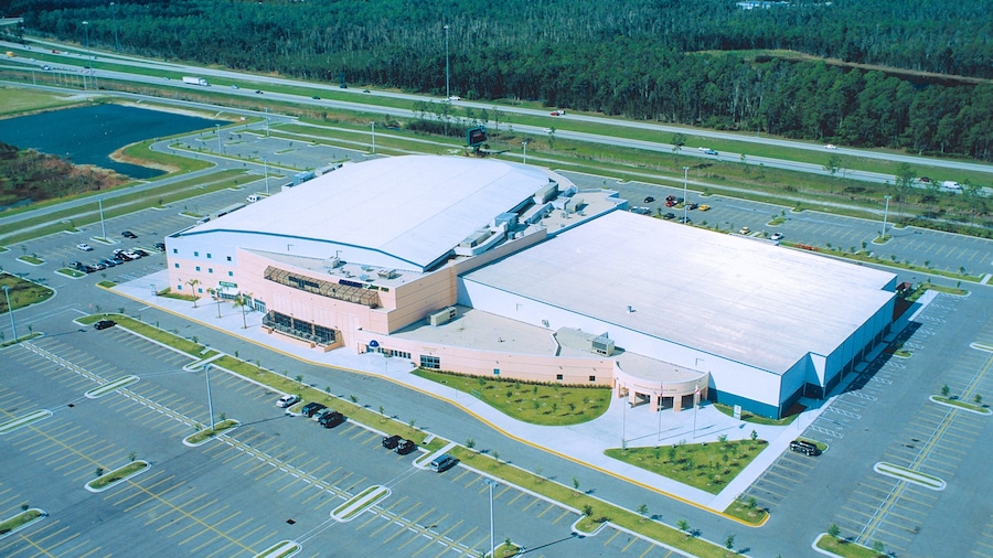 Hertz Arena showing landscape views