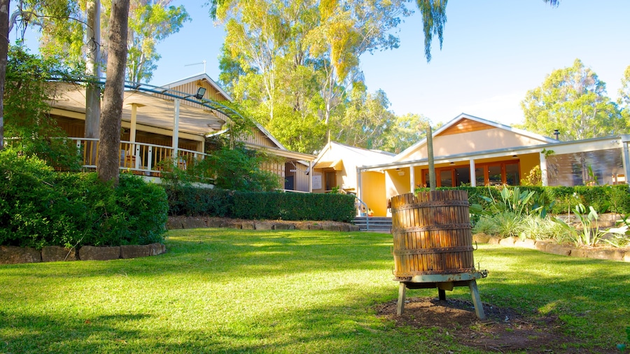 Briar Ridge Vineyard qui includes parc