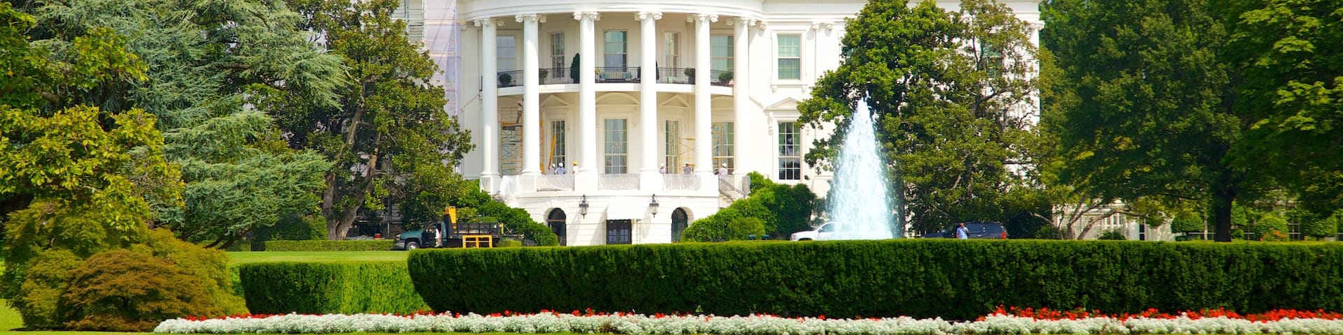 White House which includes a city, an administrative buidling and heritage architecture