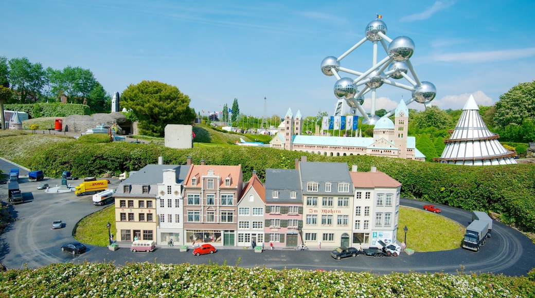 Mini-Europe featuring a garden, outdoor art and rides