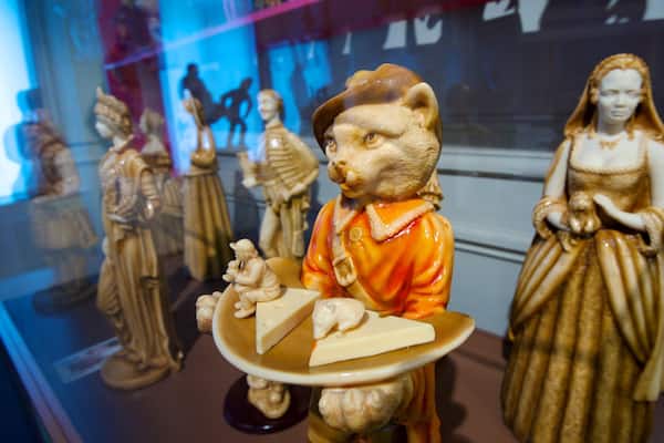 Schokoladenmuseum ChocoStory das einen Statue oder Skulptur