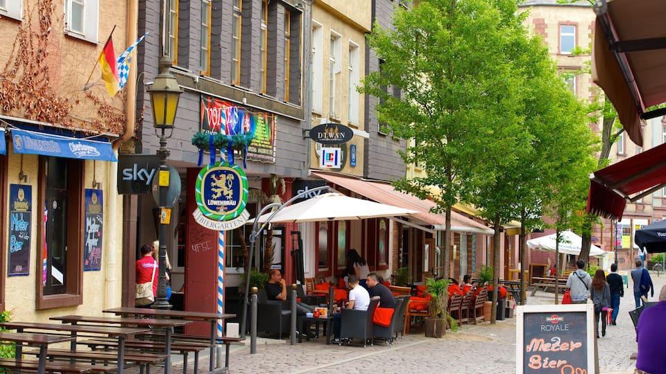Sachsenhausen caracterizando uma cidade, cenas de cafeteria e cenas de rua