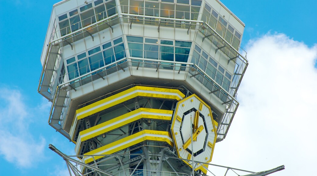 Tsutenkaku Tower showing a skyscraper and modern architecture