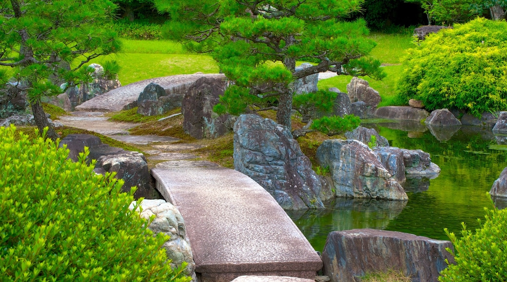 Nijo Castle which includes a garden and a pond