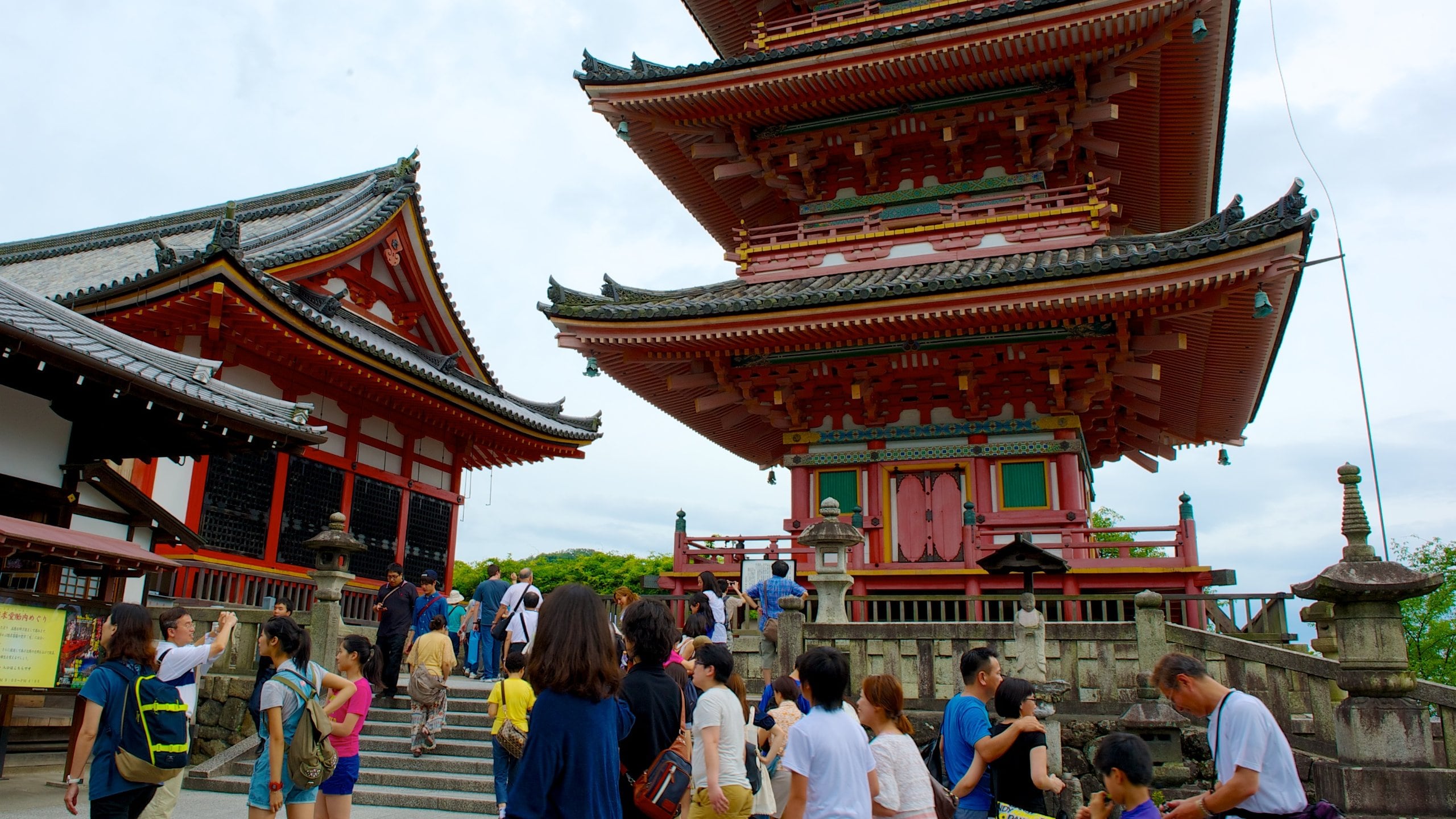 Kiyomizu Temple which includes religious aspects, a temple or place of worship and street scenes