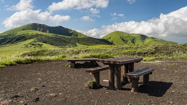 Kumamoto featuring landscape views, mountains and tranquil scenes